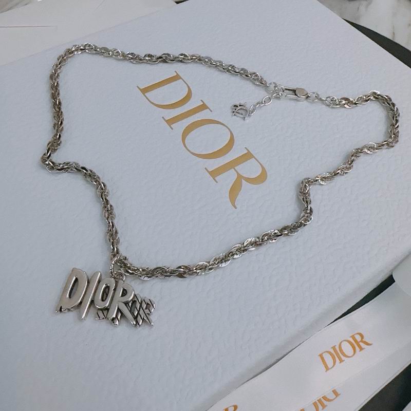 Dior Necklace 05lyr478
